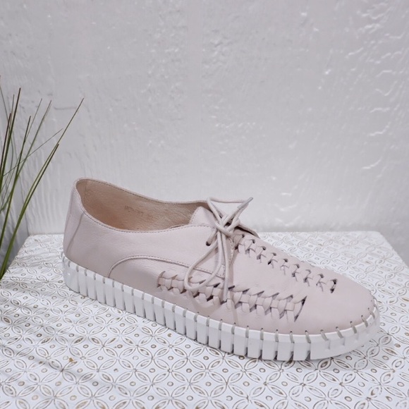 SILENT D ANTHROPOLOGIE LEATHER HUBERT SNEAKERS ✨ LIKE NEW - Picture 3 of 8